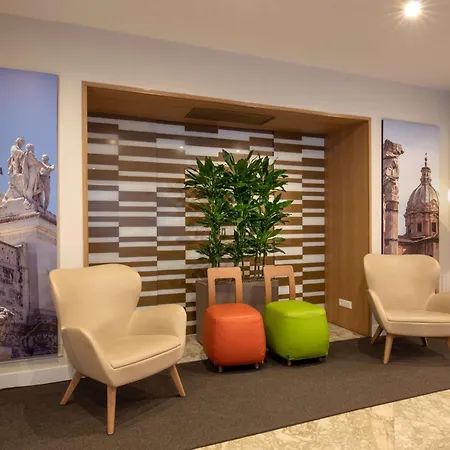 Cosmopolita Rome, Tapestry Collection By Hilton Roma