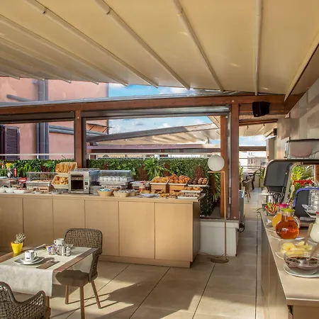 Cosmopolita Colosseum, Tapestry Collection By Hilton Rom