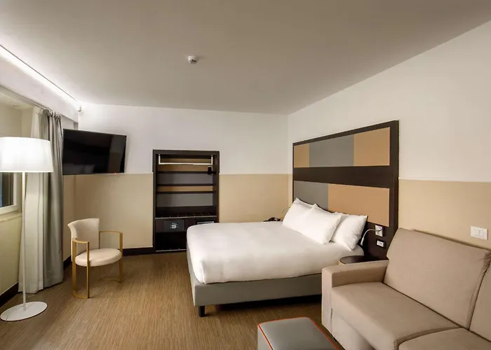 Hotel Cosmopolita Colosseum, Tapestry Collection By Hilton 4*