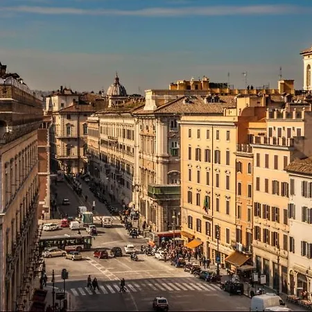 Hotel Cosmopolita Rome, Tapestry Collection By Hilton