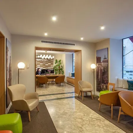 Hotel Cosmopolita Rome, Tapestry Collection By Hilton 4*