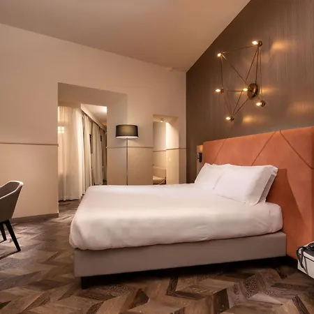 Hotel Cosmopolita Rome, Tapestry Collection By Hilton 4*