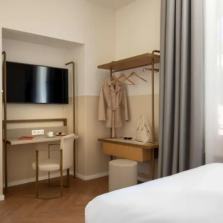 Cosmopolita Rome, Tapestry Collection By Hilton Hotel 4*